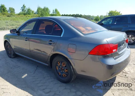 2009 Kia Optima Lx z USA, uszkodzony, nr VIN KNAGE228X95293983